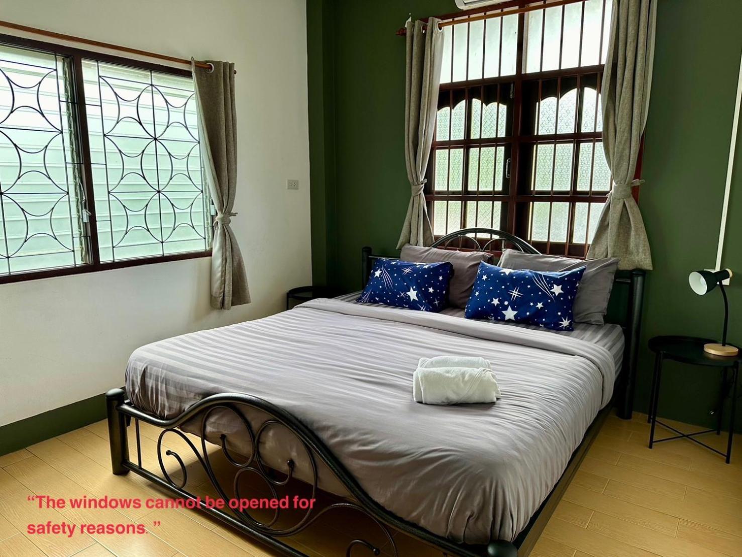 Niece Hostel Phuket - Sha Extra Plus Ngoại thất bức ảnh