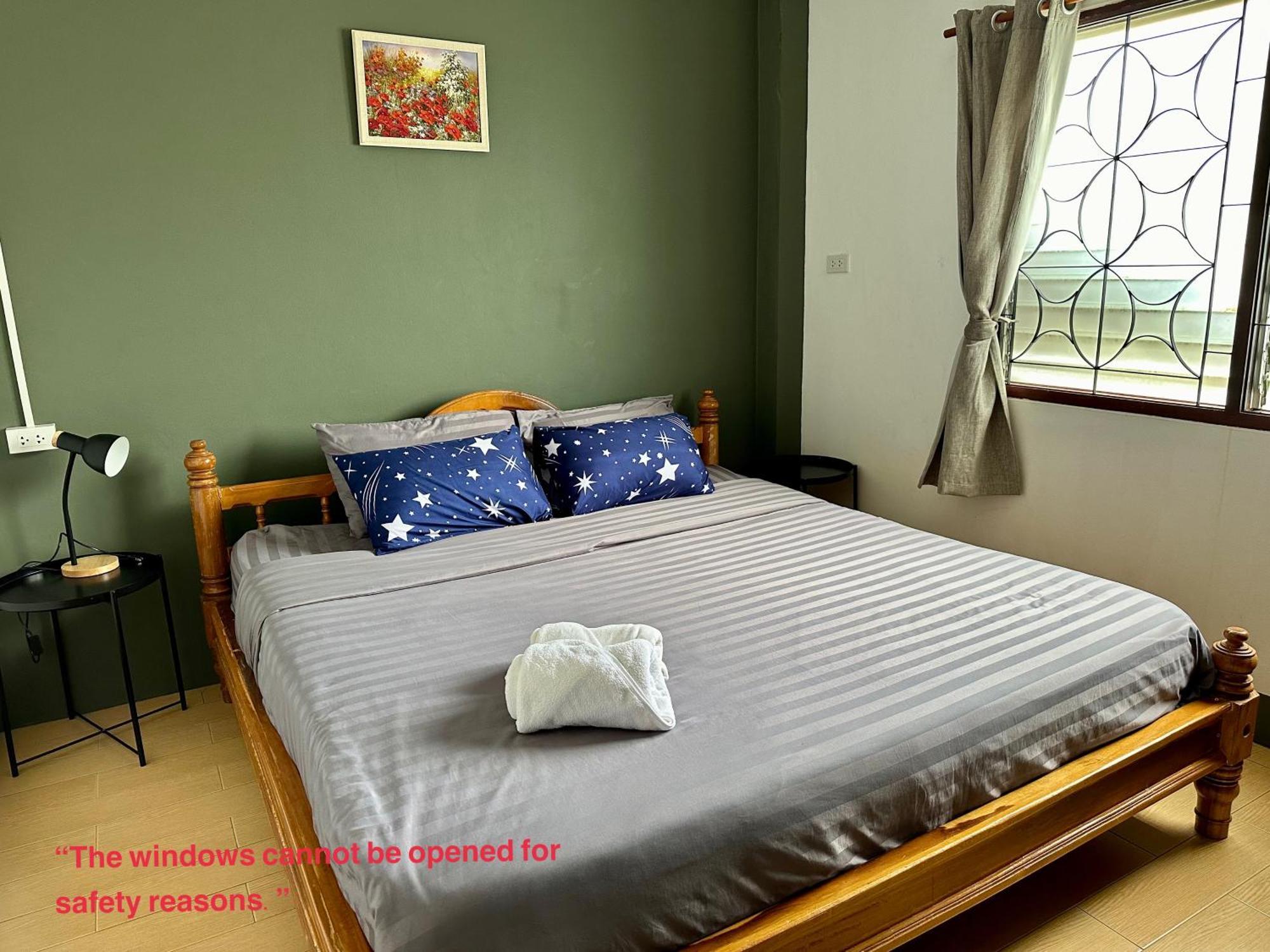 Niece Hostel Phuket - Sha Extra Plus Ngoại thất bức ảnh