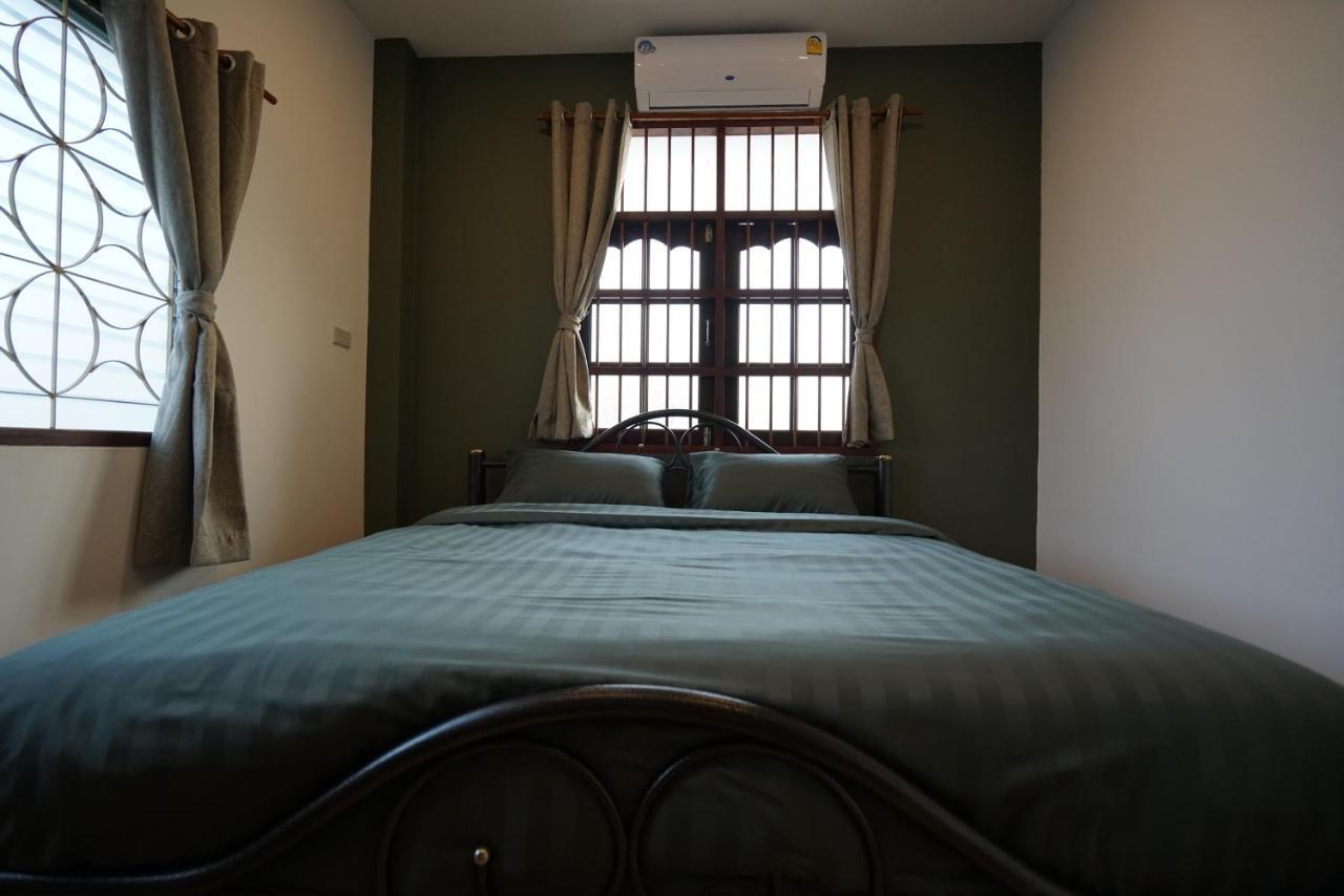 Niece Hostel Phuket - Sha Extra Plus Ngoại thất bức ảnh